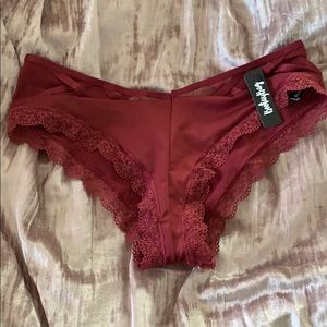 NWT Bootay Bag Crimson Cheeky Style BB156920-BUR